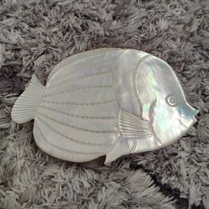 Elegant White Fish-Shaped Decorative Piece